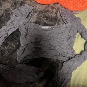 Black Zara cropped long sleeve blouse size XS!